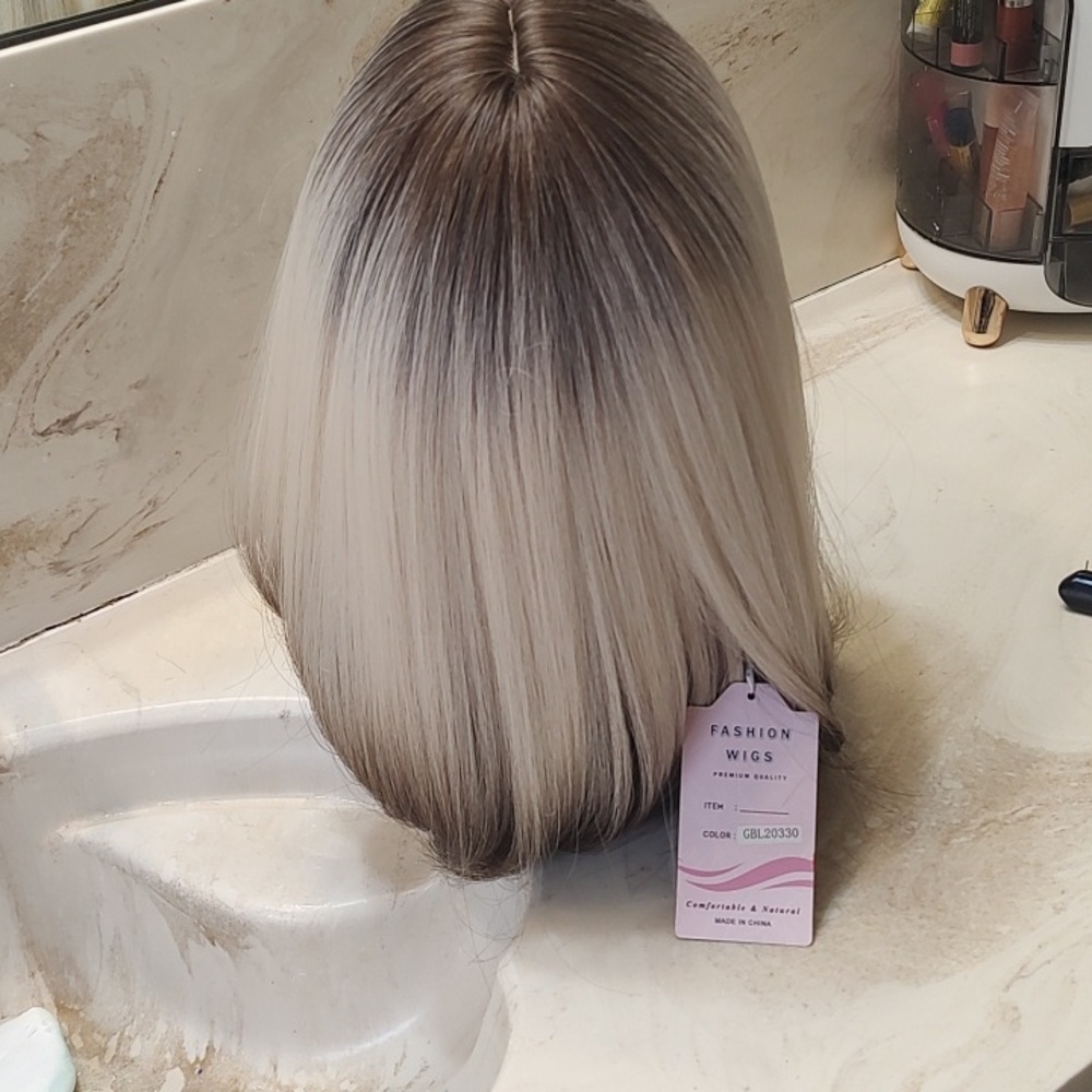 Short Blonde Ombre Synthetic Wig with Brown Roots and Soft Bangs - Picture 3 of 5